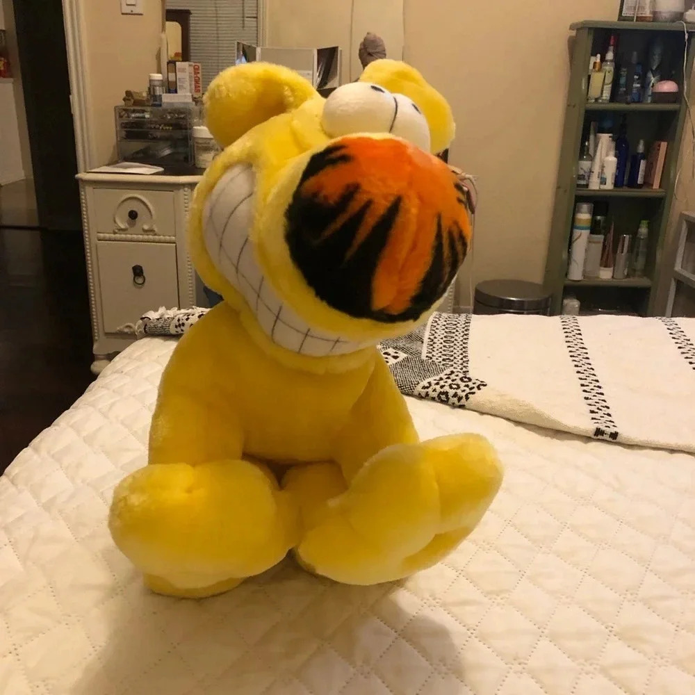 Grimmy Plush toy